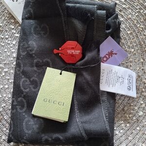 AUTHENTIC Gucci Women's Dark Gray/Black Scarf